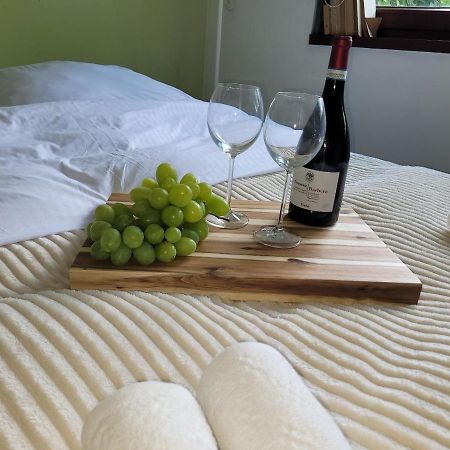 4 Pory Roku Appartement Łomianki Buitenkant foto