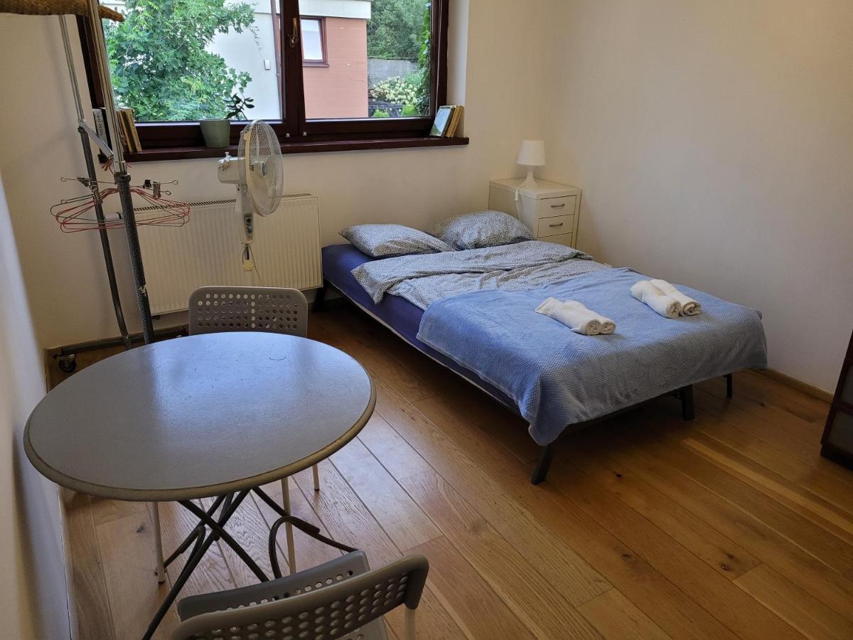 4 Pory Roku Appartement Łomianki Buitenkant foto